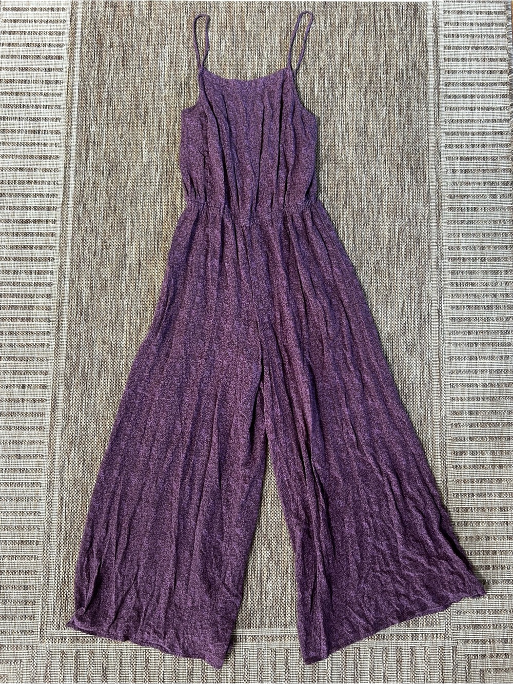 O’Neill wide leg jumpsuit in purple floral pattern | size medium